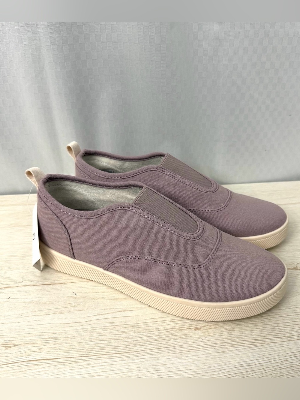Vionic Beach Cobalt Slip On Sneakers Women’s Size 8.5 Purple Comfort